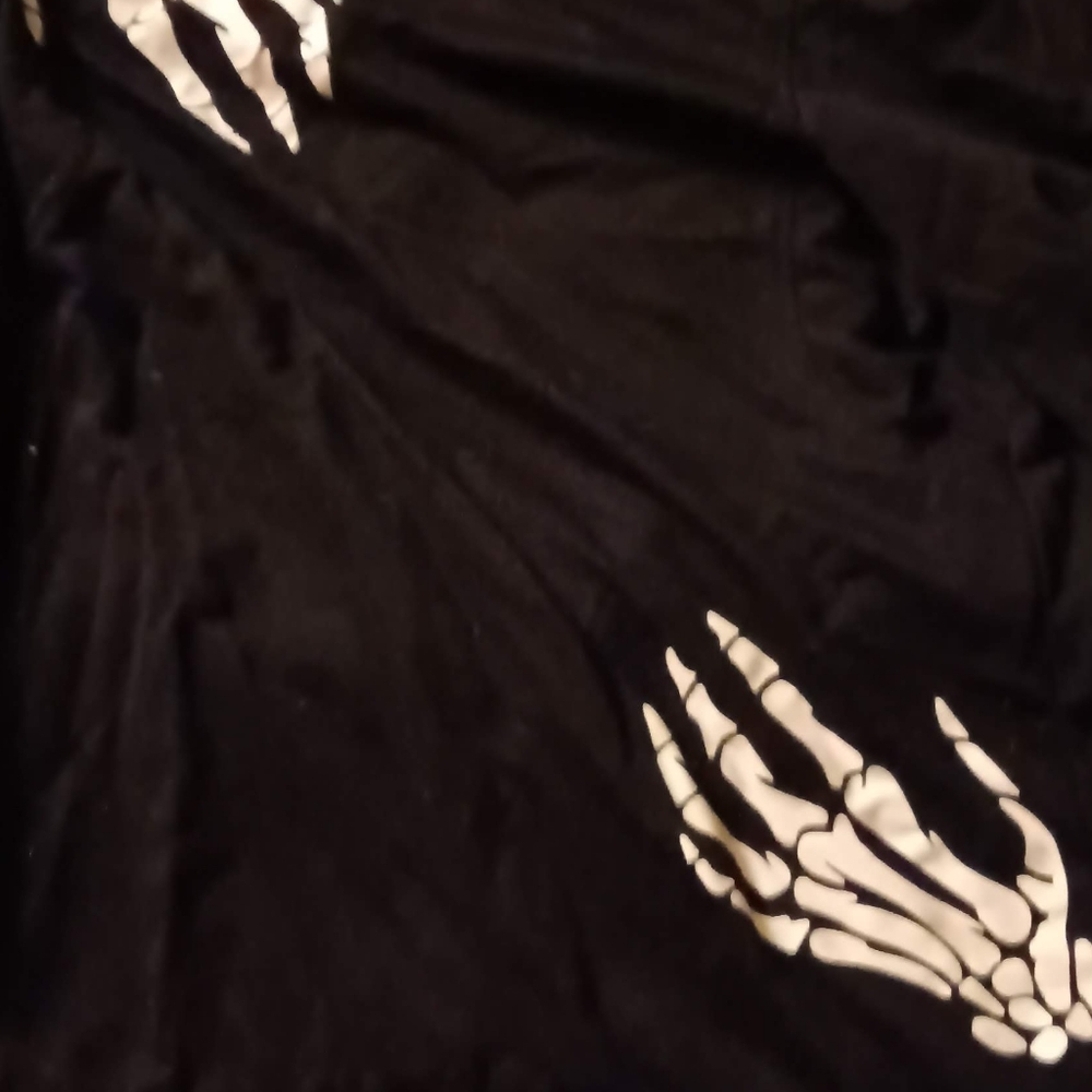 MISSLOOK Black Skeleton Long Sleeve Tee